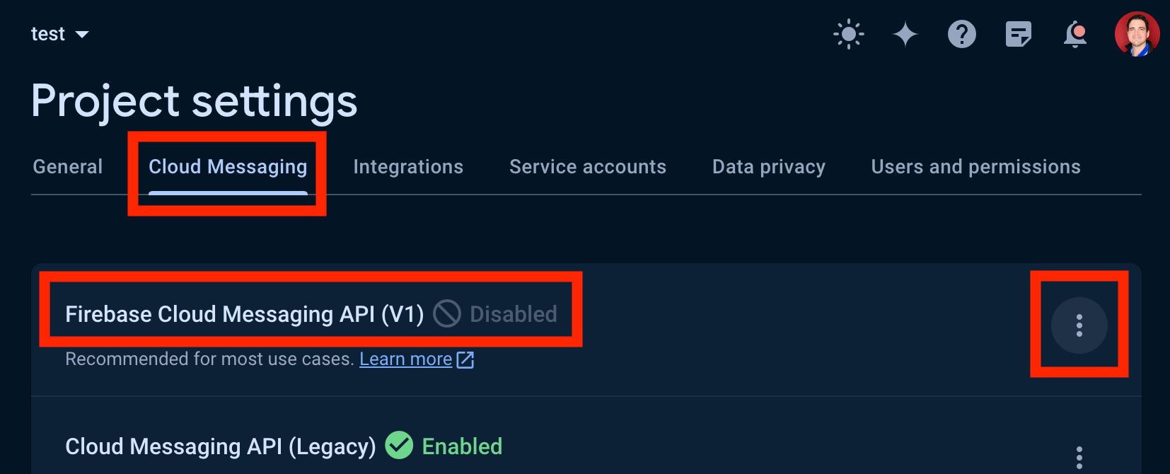 Non è necessario abilitare l'API Cloud Messaging (Legacy) come mostrato qui. Solo API Firebase Cloud Messaging (V1).
