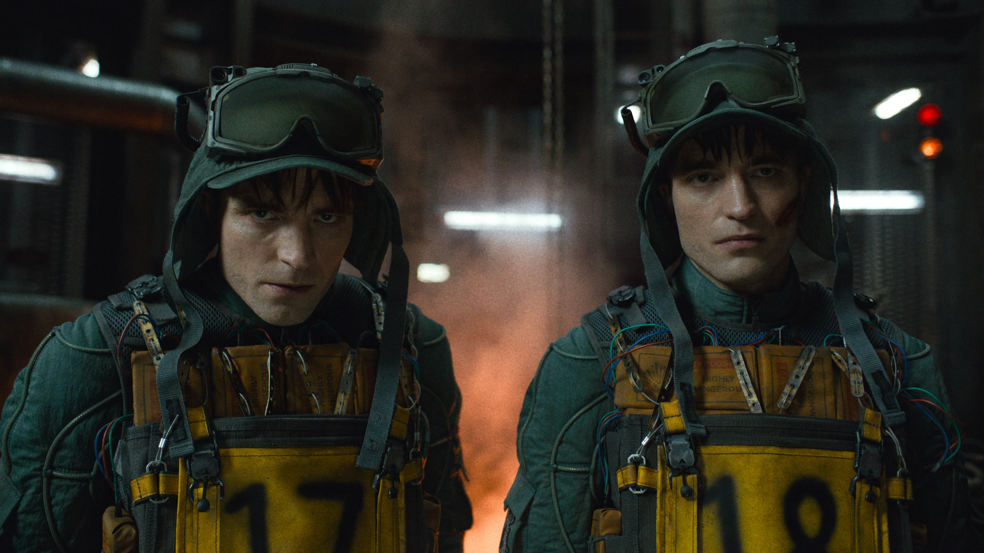 •	미키 17 (𝐌𝐢𝐜𝐤𝐞𝐲 𝟏𝟕) 다시;보기 버젼 ~12K 꼬두람이 [무삭제]