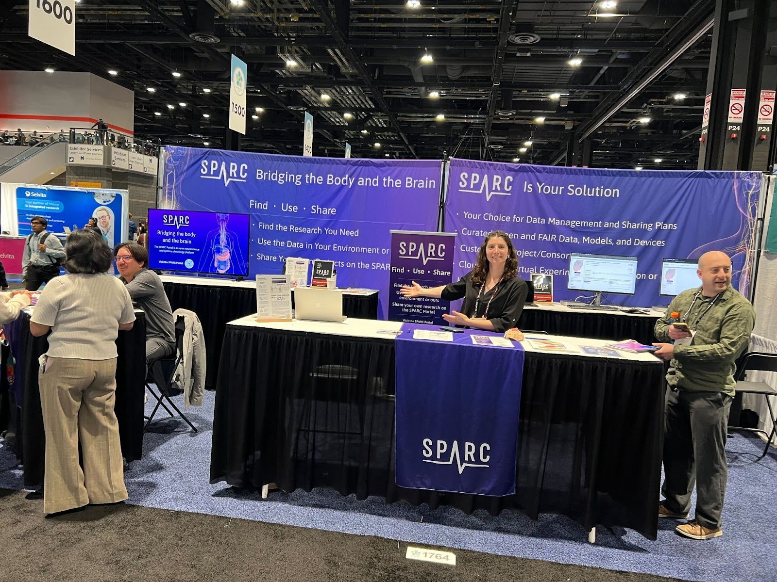 SPARC exhibitor booth at SfN