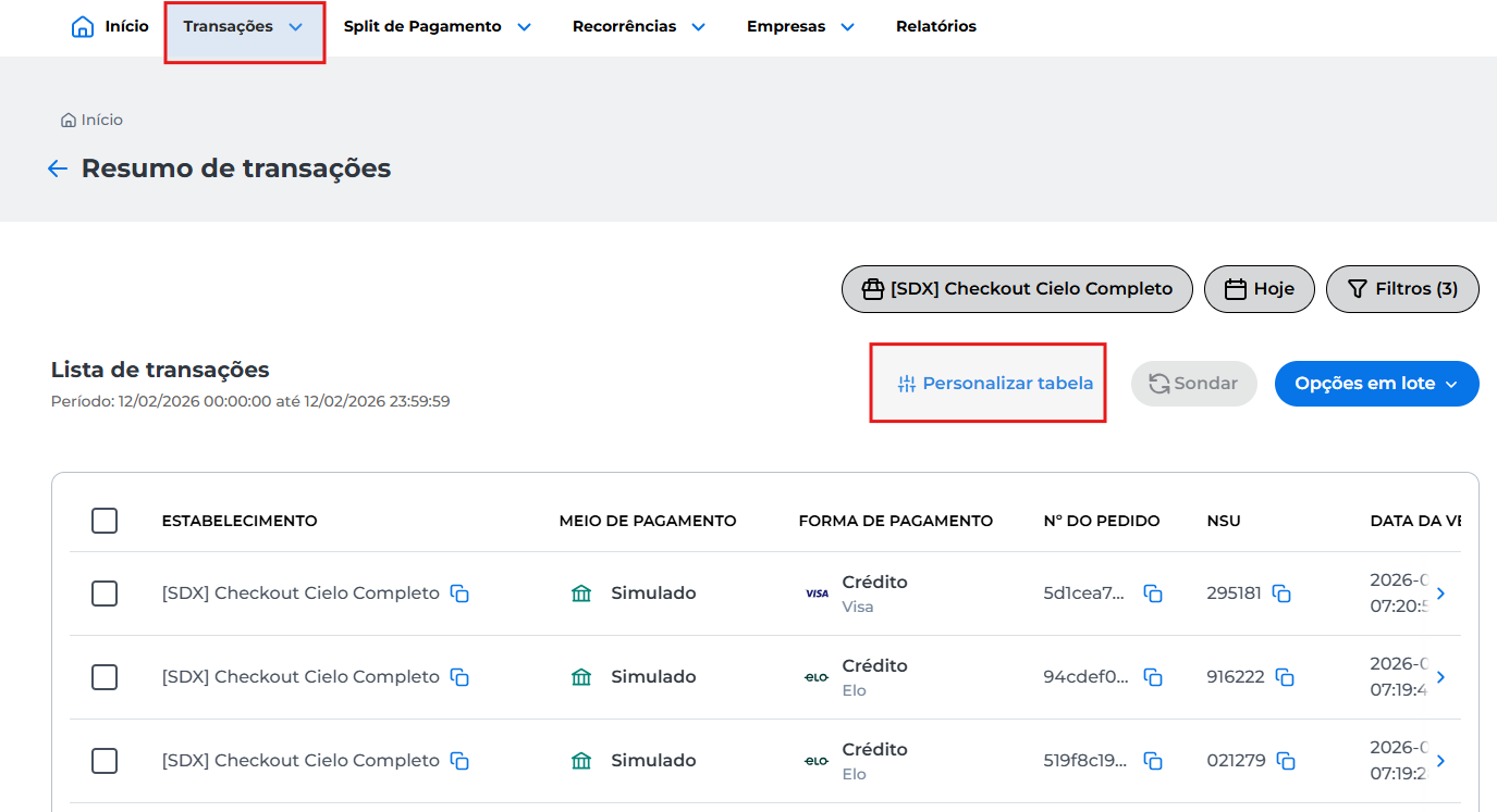 Tela de Resumo de Transações mostrando filtros aplicados, botão ‘Personalizar tabela’ destacado e lista de transações com colunas de estabelecimento, meio de pagamento, forma de pagamento, número do pedido, NSU e data.