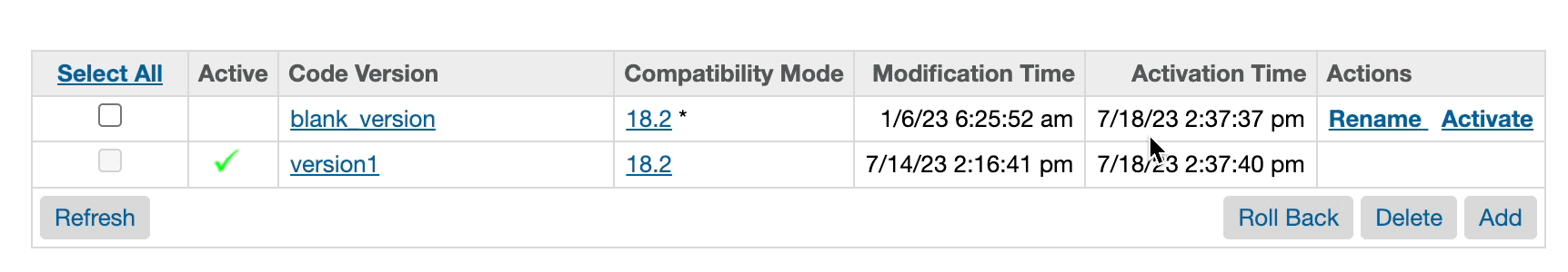 Refreshing cache by changing active version