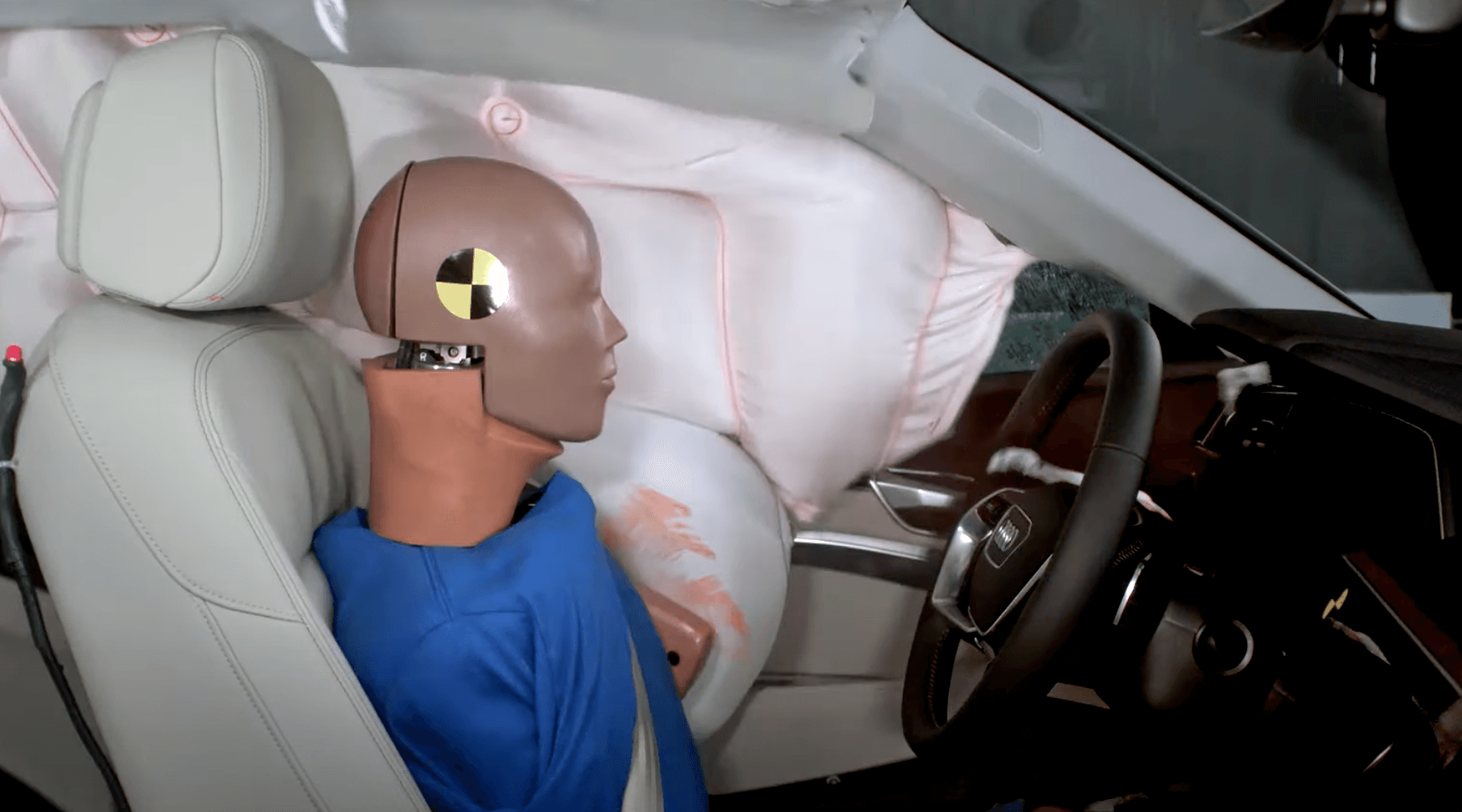 Source: Youtube - [IIHS](https://www.youtube.com/watch?v=9OeA14Wzq7E)